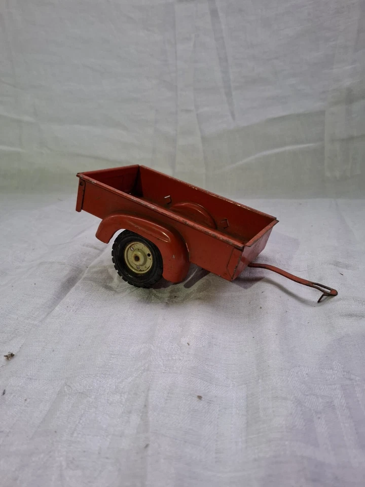 Tru-Scale Box Trailer Red Pressed Steel Very Nice Condition Ih Harvester - Image 2 of 4
