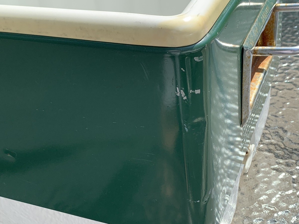 Vintage 1976 Coleman Cooler Metal/Plastic 22.5”x13.5”x12.5