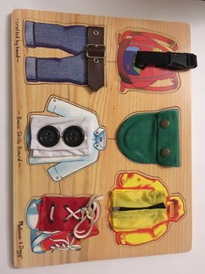 melissa and doug zipper buckle button