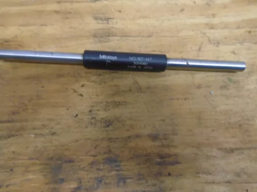Mitutoyo Standard or End Measuring Rod 7" Length