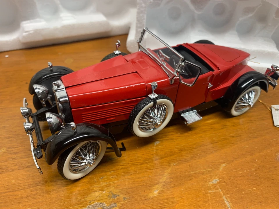 Franklin Mint Precision Models 1928 Stutz Black Hawk Speedster Die Cast Car - Image 2 of 4