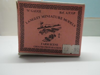 Langley Miniaturmodelle Spur N Bauernhofszene - Bodenvorbereitung A/F/GP in Schachtel