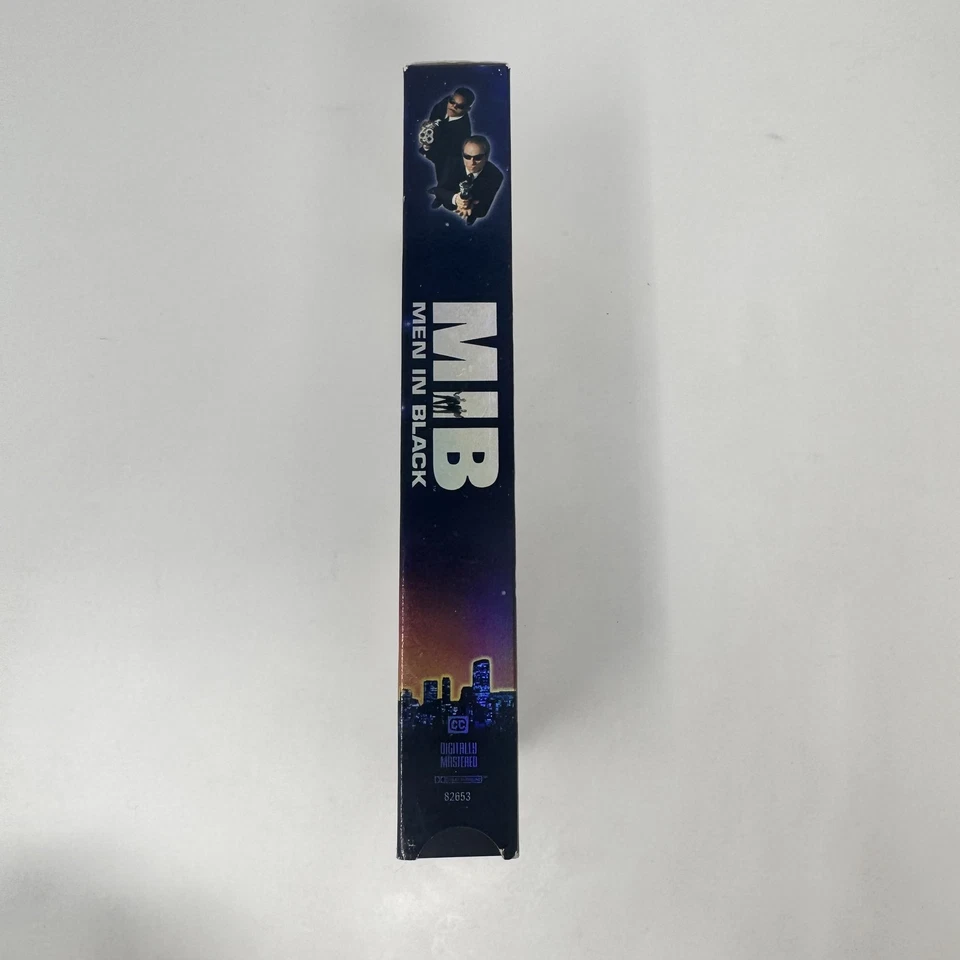 Vintage Men In Black VHS 1997 Will Smith Tommy Lee Jones Sci-Fi Movie Columbia Foto 3 de 4