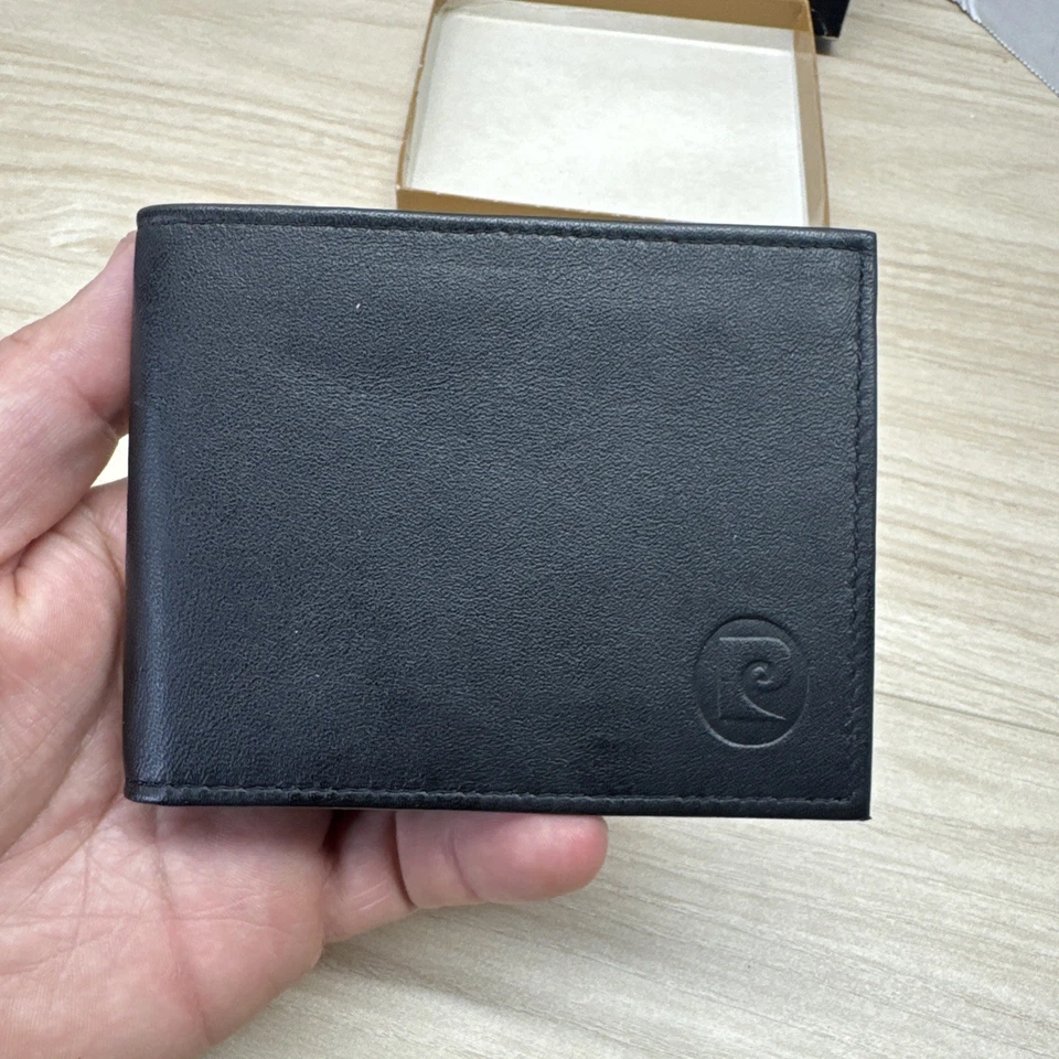 Vintage NOS New In Box Pierre Cardin Paris New York Bifold Black Leather Wallet - Image 2 of 4