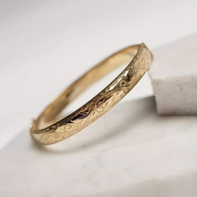 Women's Vintage New Style 14k Yellow Gold Finish 7.5 Inch Bangle Bracelet Unisex