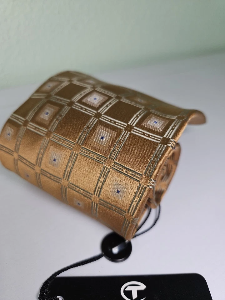 Corbata para hombre Joseph & Feiss 100 % seda DORADA cuadrados geométricos 57" Foto 3 de 4