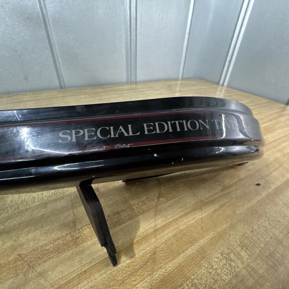 Harley-Davidson 1983 FXDG edición especial doble cinturón ancho deslizamiento Willie G Gaurd Foto 4 de 4