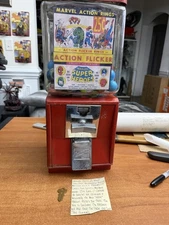 1960's Glass Globe Northwestern Marvel Heroes Gumball Machine with Key