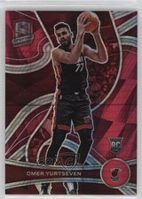 2021-22 Panini Spectra Rookies Asia Red Prizm Omer Yurtseven #146 1u6