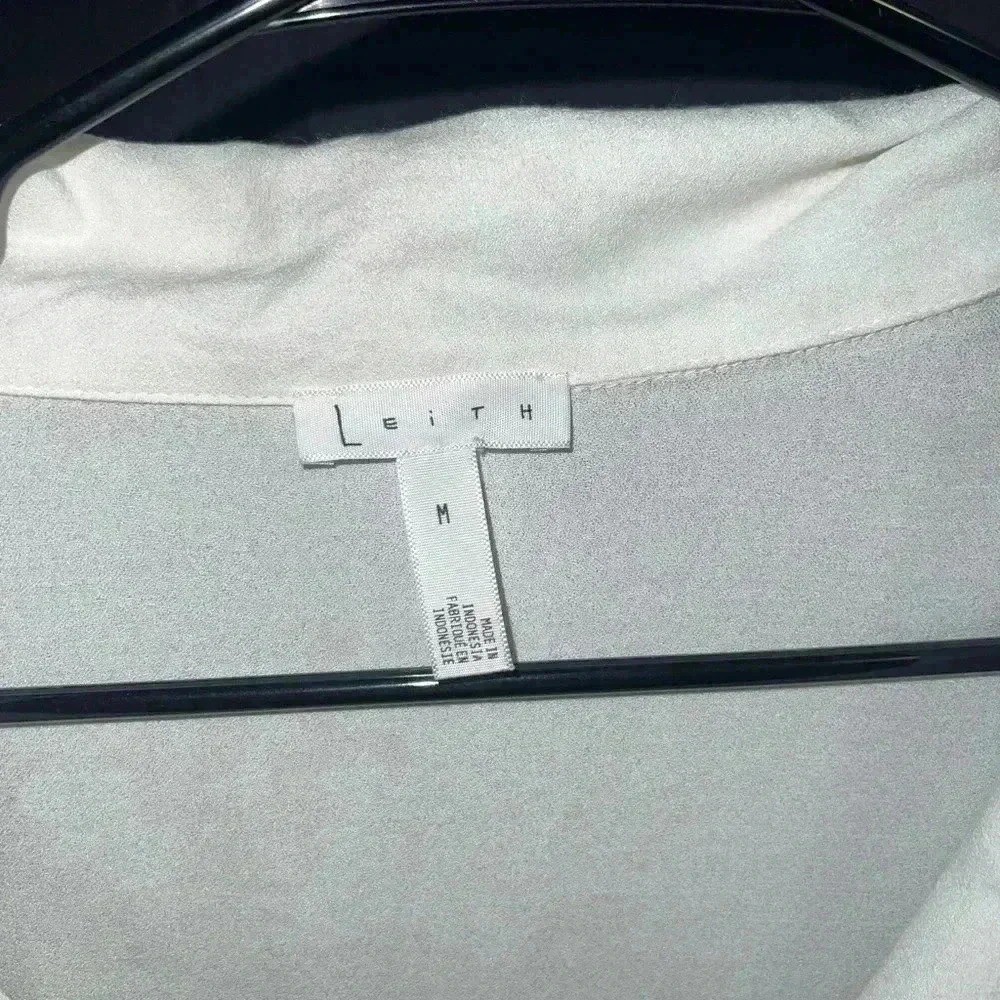 Medium leith white button down blazer - image 3