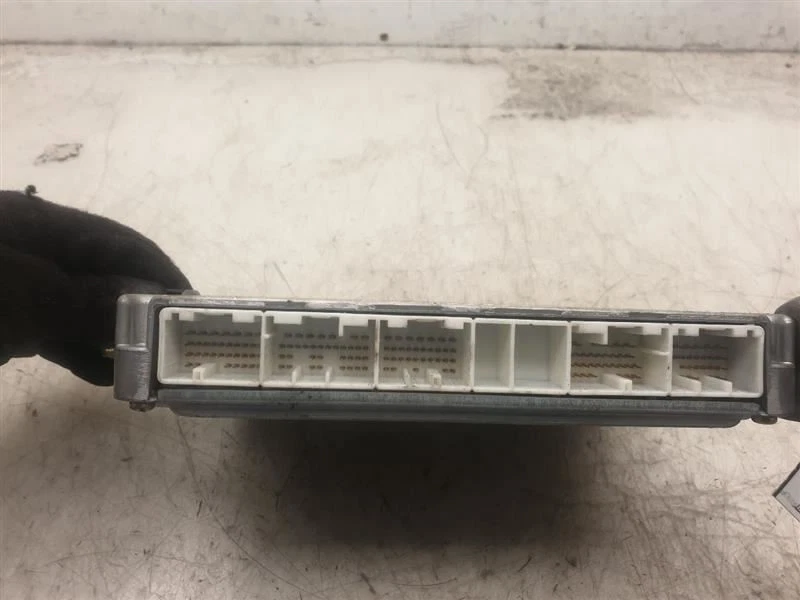 Toyota Sienna 2004 motor módulo de control electrónico montaje ECM Foto 3 de 4