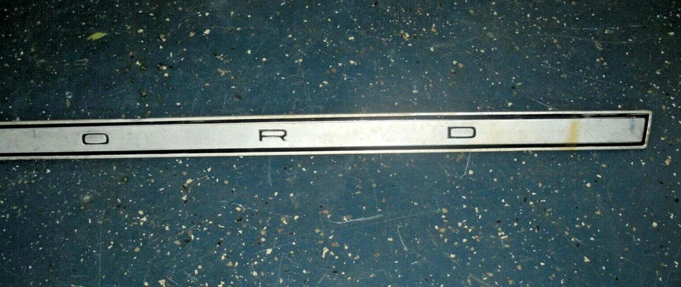 Ford Galaxie 500 1969 1970 tapa maletero moldura pieza Foto 4 de 4