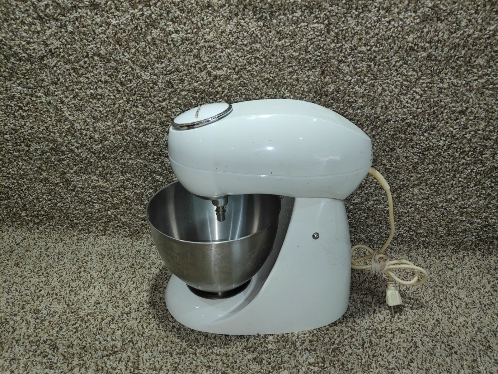 Hamilton BeachStand Mixer (63101) 12 speed, Tilt Head, White w/ 3