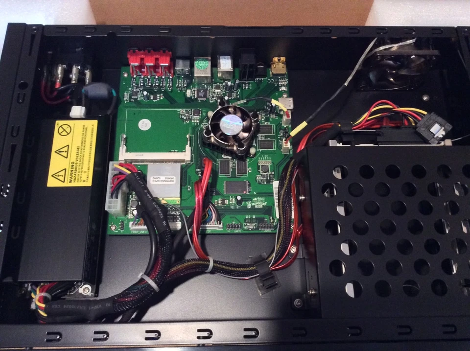 Serveur multimédia Popcorn Hour C200 + disque dur 1 To - Photo 3/4