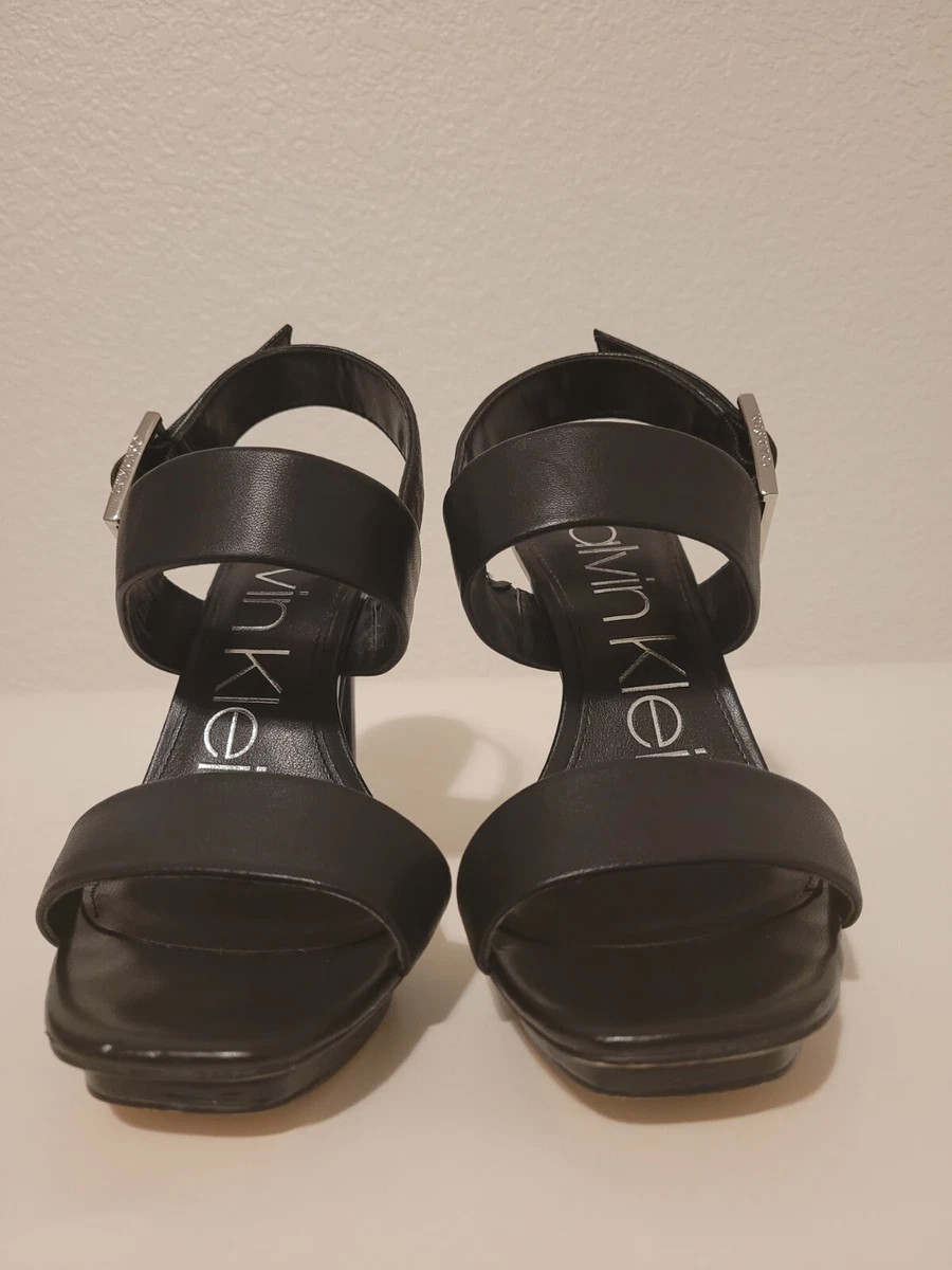 Calvin klein deals valoma platform sandal