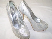 Delicacy Silver Rhinestones Deluxy-44 Slip-On Pumps Heels Shoes Womens Size 7