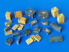 Plus Model 1/48 German Assorted Ammo & Medical Containers (w/Decals) (25pc) 4023