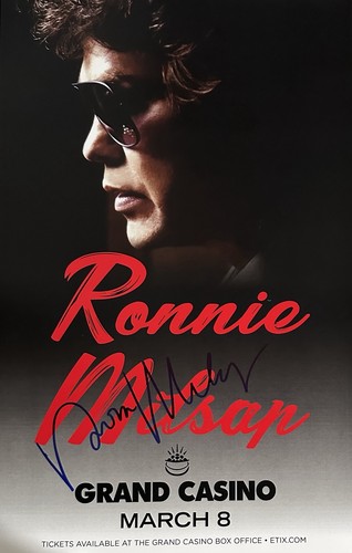 RONNIE MILSAP signiertes 11x17 Konzert POSTER von 2019…COUNTRY MUSIC LEGEND