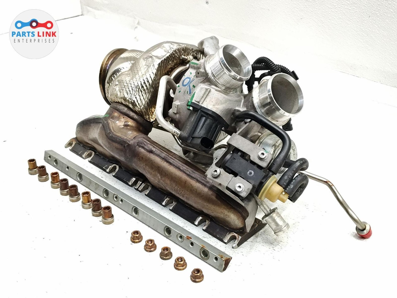 Bentley Bentayga Speed 2017-2020 Left Exhaust manifold
