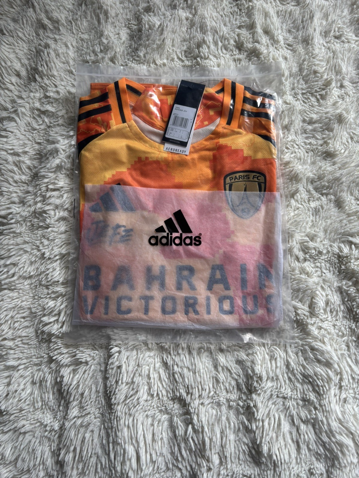 Maillot Paris FC x Jefe 2025/2026 avec étiquette d'origine et logos brodés
