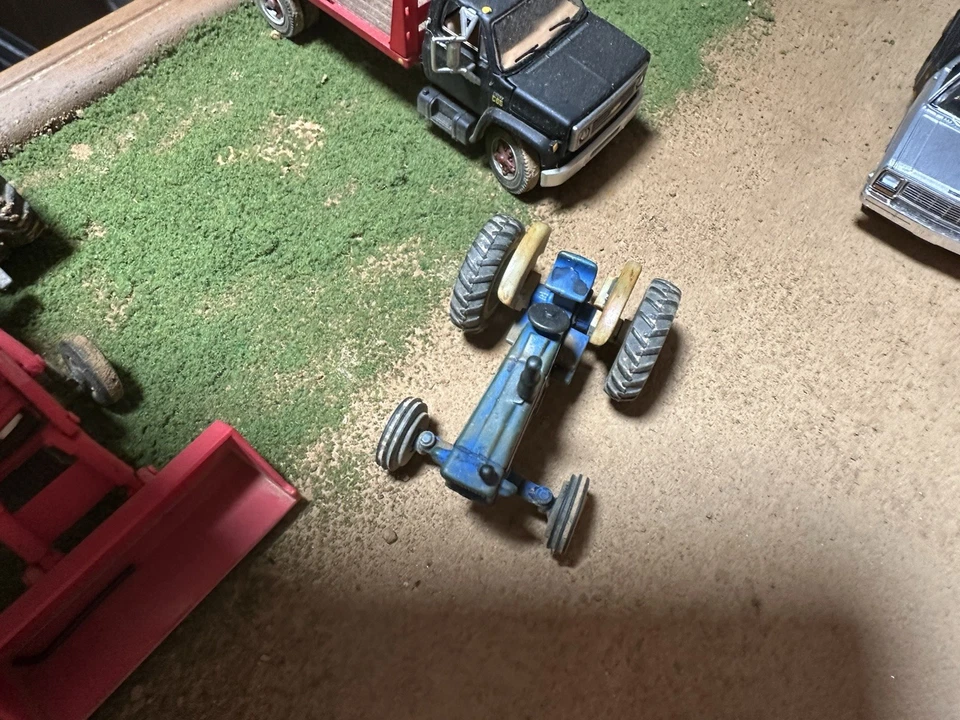 Custom Weathered Ertl 1/64 Ford 5000 Tractor For Dioramas - Image 4 of 4
