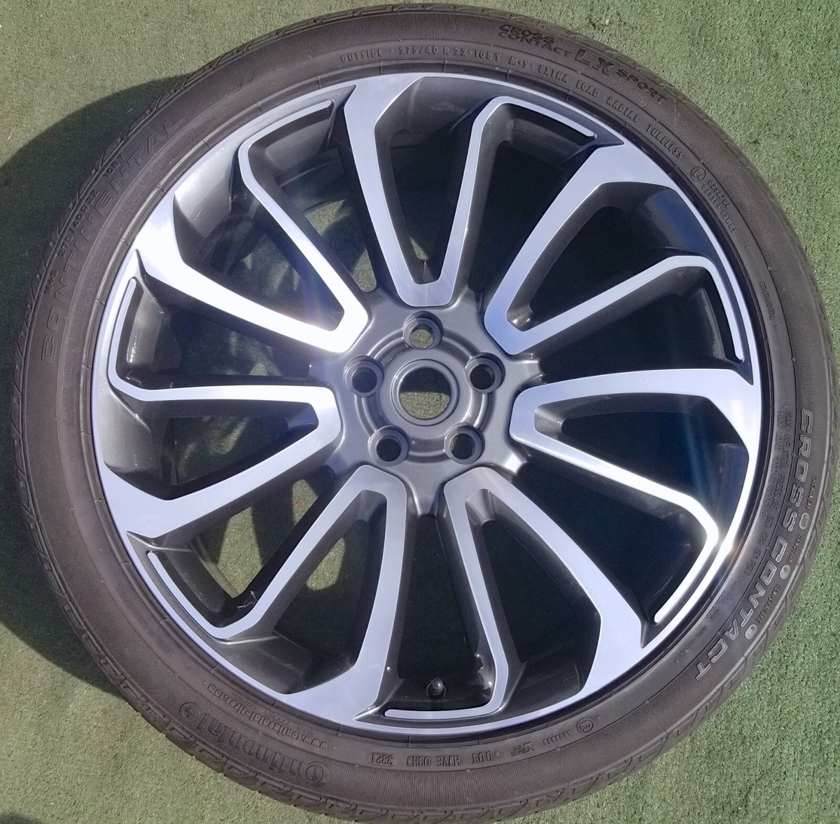 Range Rover Autobiography 22 in Wheel Tire OEM Factory Spec Land