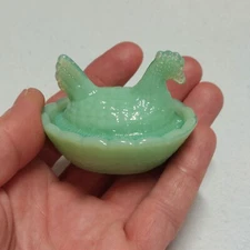 Vintage Hen On Nest Chicken Salt Cellar Dish, Jadeite Depression Style Glass