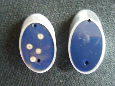 Epoxy Coco Wood Pendant Beads in Red ,Blue and Green  x 6pcs
