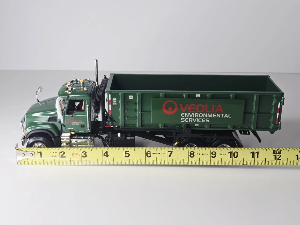 First Gear - Veolia Mack Granite Roll Off Refuse Truck - 1:34 Diecast #19-3668 - Image 2 of 4