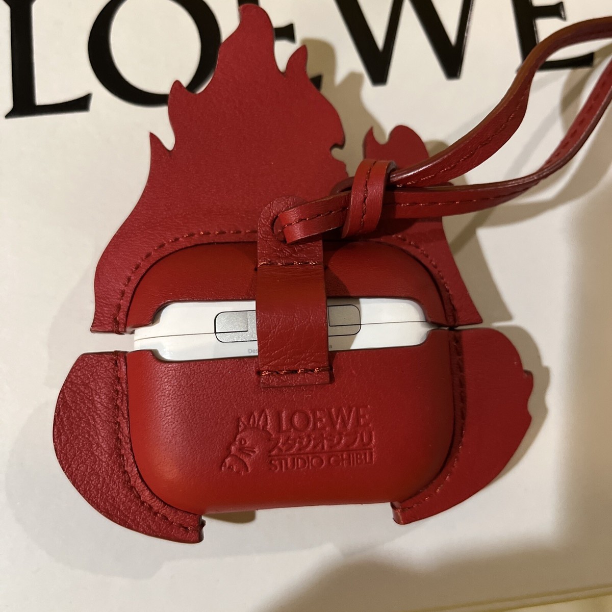 Loewe x Howl's Moving Castle Calcifer AirPods Pro Case Classic