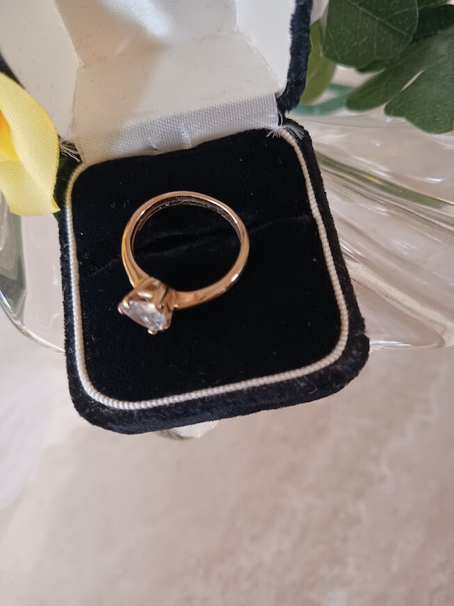 14k diamond ring preowned - image 2