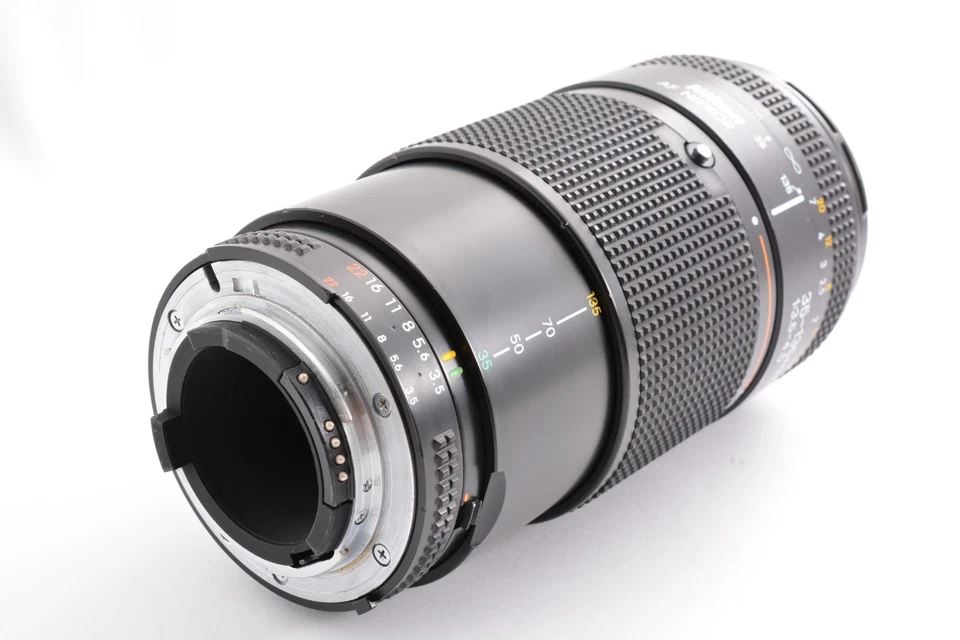 Lente zoom Nikon AF Nikkor 35-135 mm F/3,5-4,5 de Japón casi como nueva #3805 Foto 2 de 4