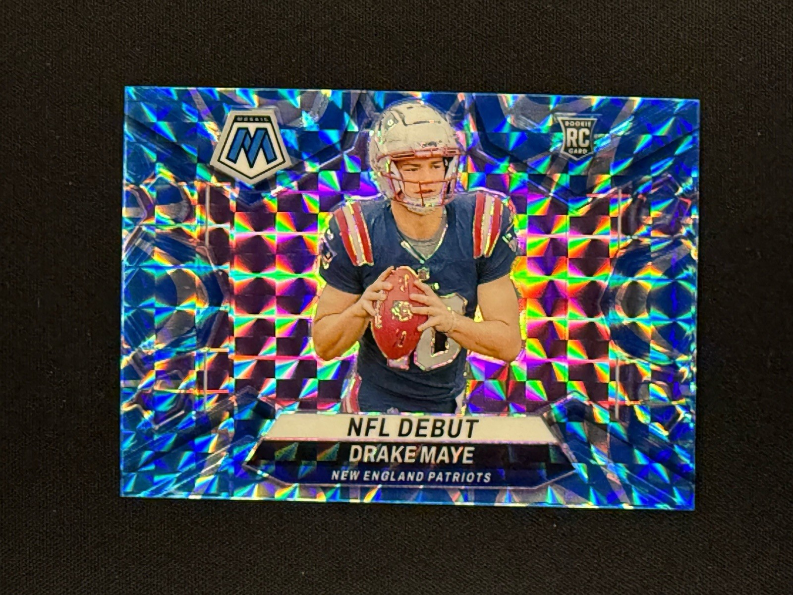 2024 Panini Mosaic - NFL Debut Drake Maye #273 Reactive Blue Mosaic Prizm (RC)