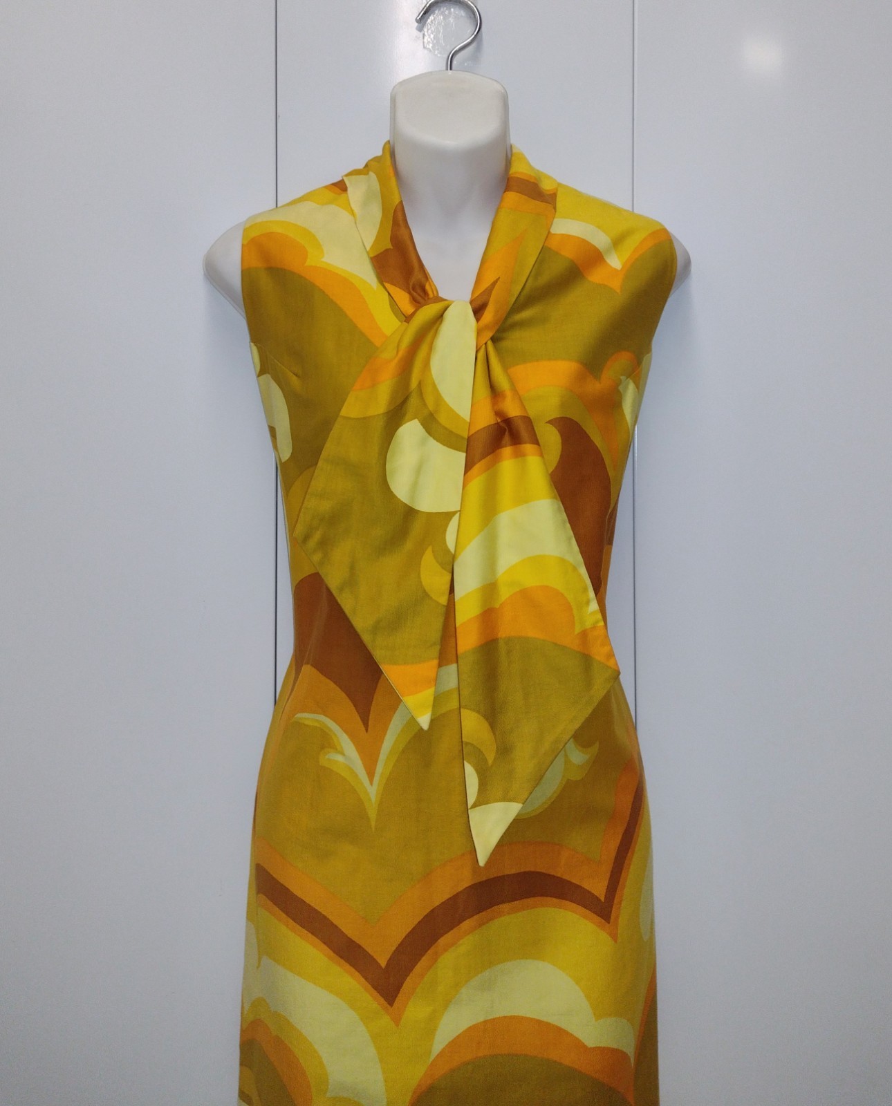 Sensational Vintage 1960s MOD Psychedelic Print  … - image 3