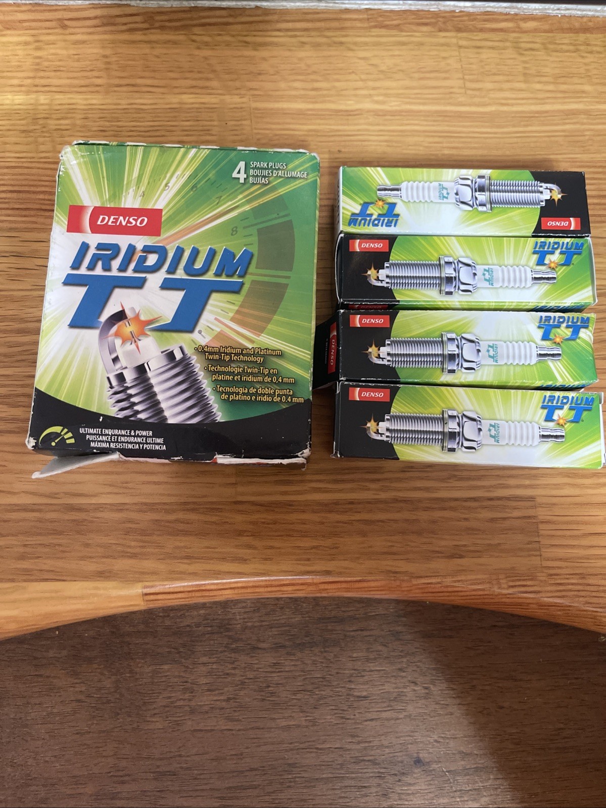 Lot of 8 Denso IKH16TT Iridium TT Spark Plugs, 4703, NEW