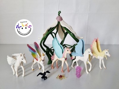 Schleich Bayala / Großes Set mit 5 Fohlen & Pavillon
