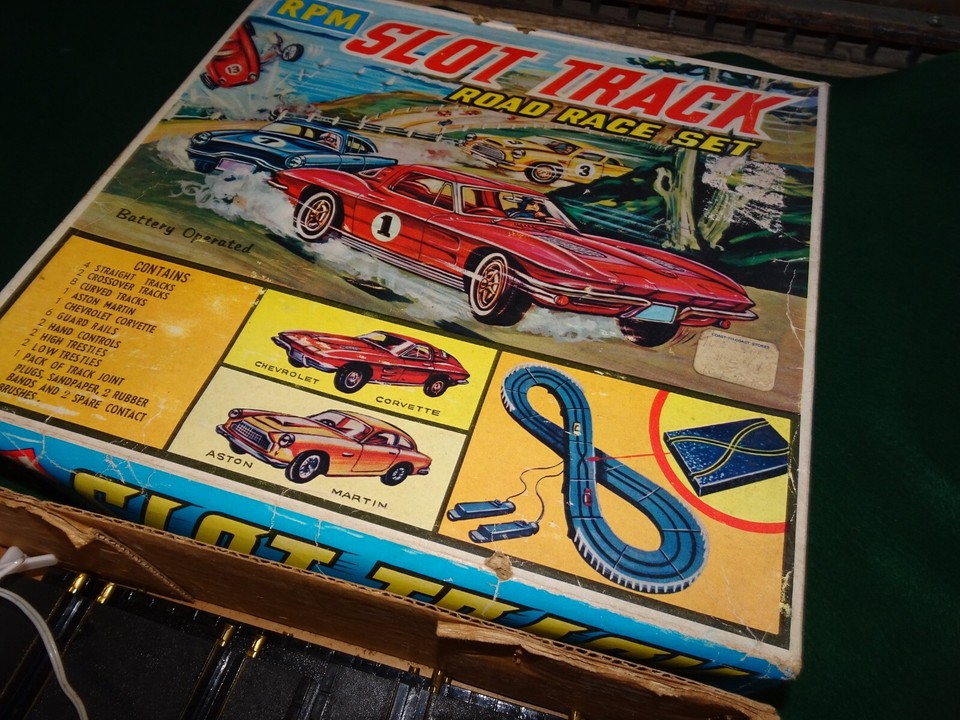 RPM Slot Track Road Race Set ~ Slot Cars ~ 5 Cars Extra Parts sold as ...