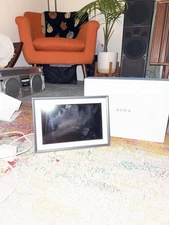 Aura Frames10.1" HD Wifi Carver Digital Photo Frame