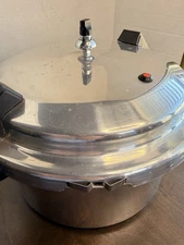 New-Mirro Pressure Cooker Canner 12 qt. Quart With Seal And Regulator