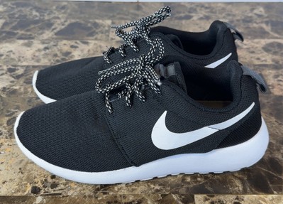 Nike Roshe One Running Sneaker Tennis Shoes Women's Black And White