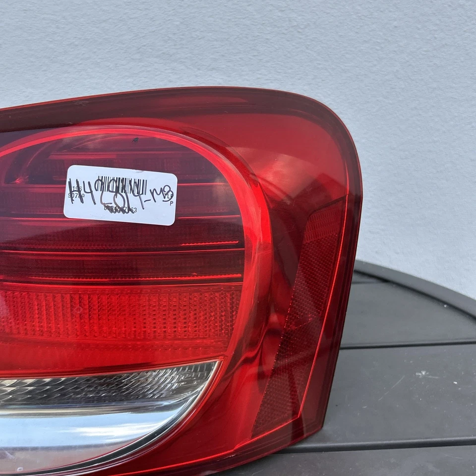 Lámpara de luz trasera de pasajero derecho Lexus GS350 GS450h GS460 2006-2011 PROBADA OEM Foto 4 de 4