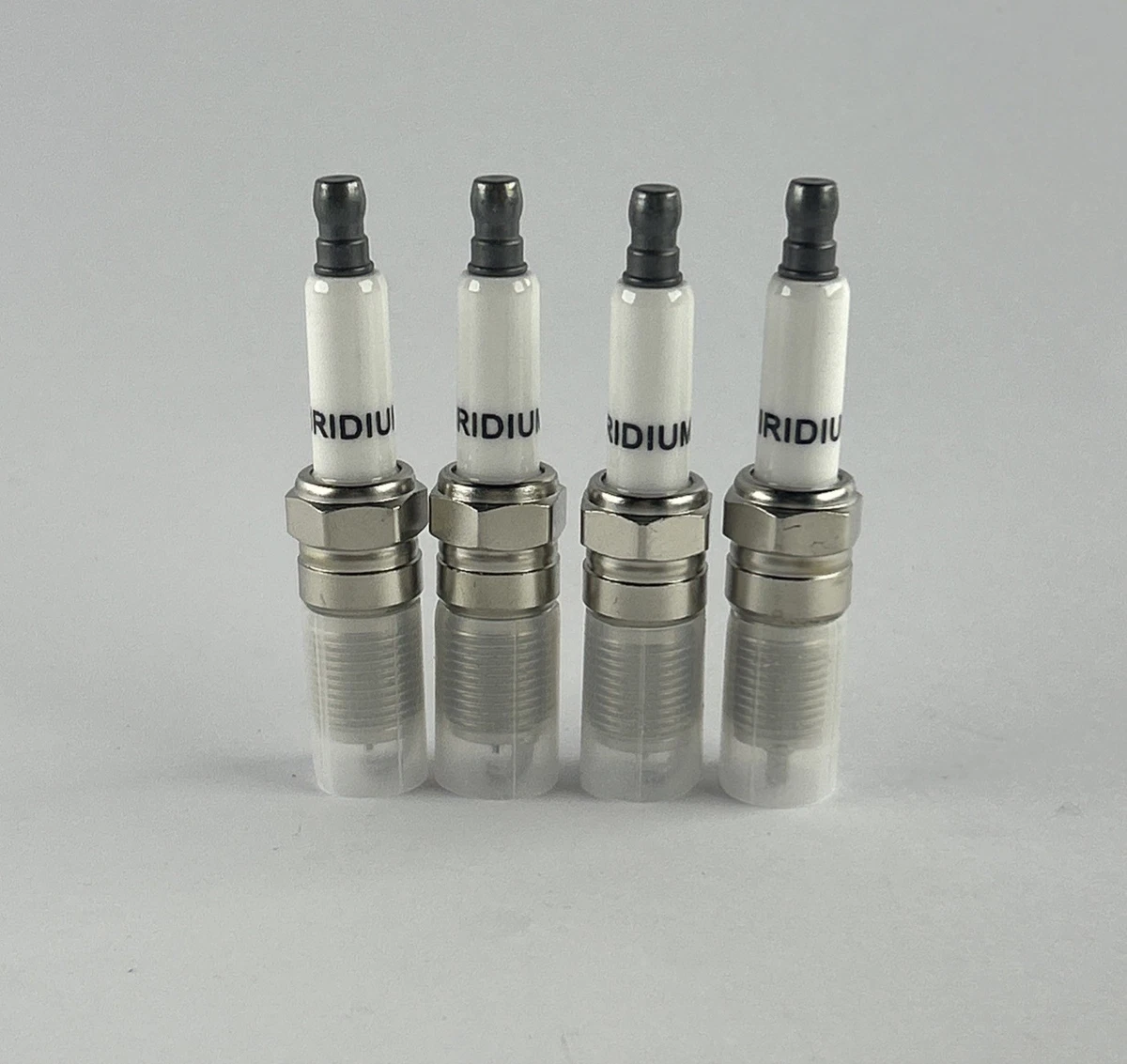 3587 PLTR6A-10G Laser Platinum Spark Plugs Lot of 4 photo 1