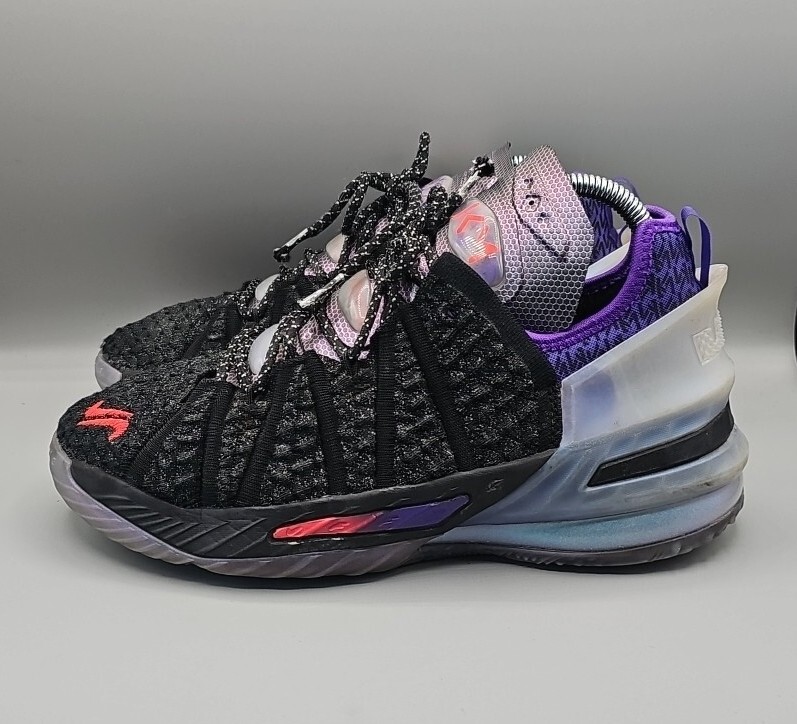 Nike Lebron XVII NRG Basketball Shoes Size 6Y CT4677-001