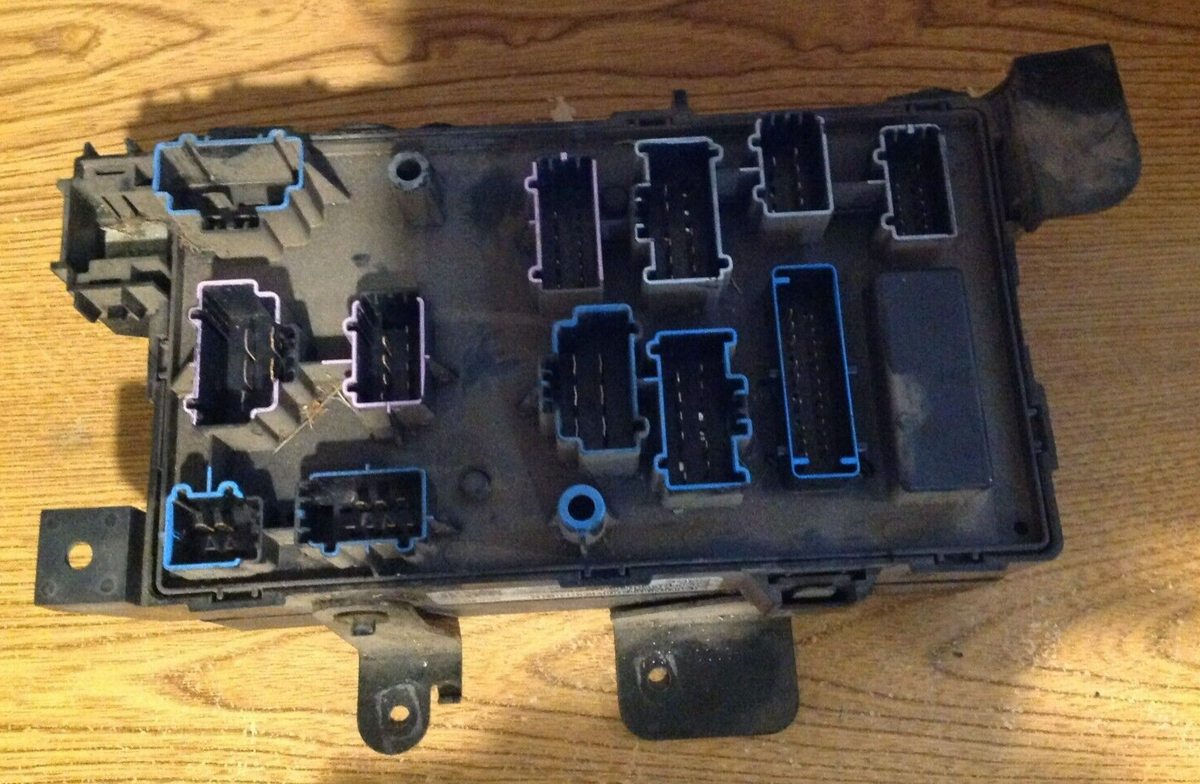 2005 f250 cigarette lighter fuse 2005 2006 2007 Ford F250 SUPER DUTY FUSE JUNCTION BCM BOX RELAY  6C3T-14A067-AD