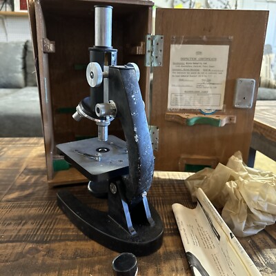 Vtg KYOWA TOKYO BINOCULAR MICROSCOPE OPTICS No. 642439 Model Vtg KYOWA TOKYO BINOCULAR MICROSCOPE OPTICS No. 642439 Model
