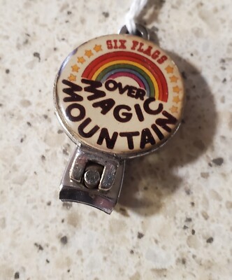 NAIL CLIPPERS SIX FLAGS OVER MAGIC MOUNTAIN SOUVENIR KEY CHAIN ATTACHMENT