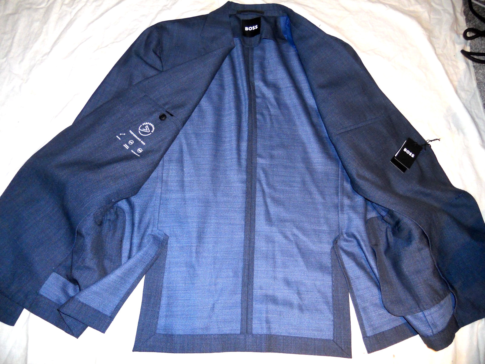 HUGO BOSS super fabric Performance BOSS suit Size UK 48R"EU 58R"US48"w40-RRP£545 image 5