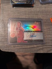 2024-25 Panini Select - Signature Selections Luke Travers #SS-TRV (AU)