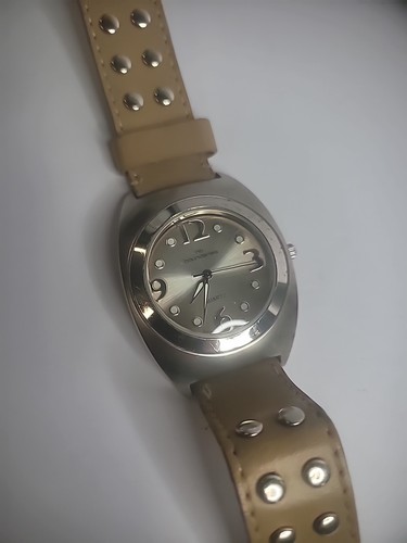 Vintage No Boundaries Wristwatch Watch Womens Silver Tone Brown Studded Strap - Picture 5 of 10