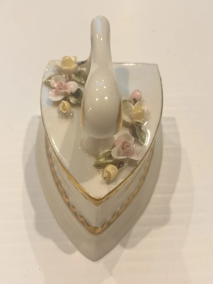 Estatuilla de hierro triste de cerámica italiana Capodimonte de colección. Foto 2 de 4